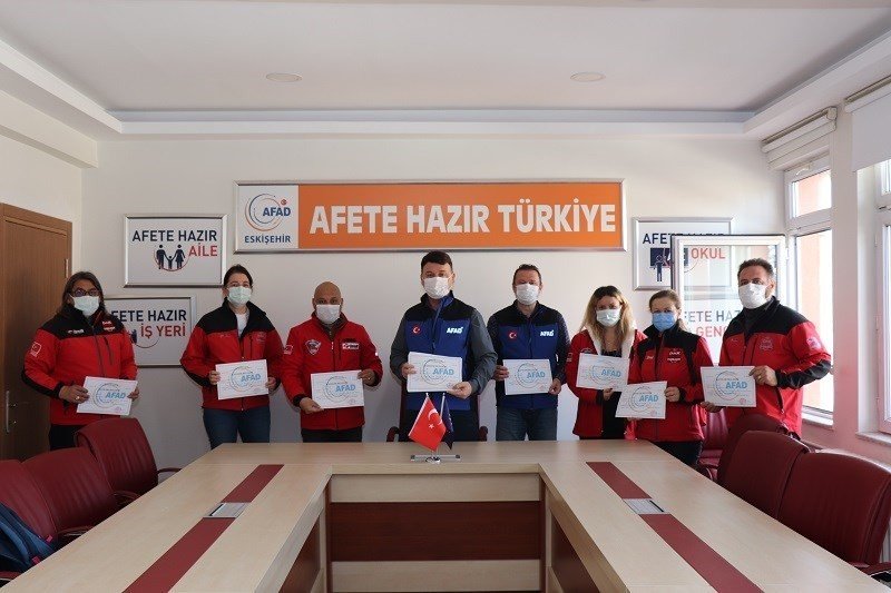 Dorlion’a "hafif Arama Kurtarma Eğitimi" Katılım Belgeleri Verildi