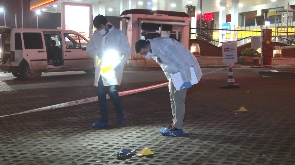 Esenyurt’ta Silahlı Kavga: 4 Yaralı