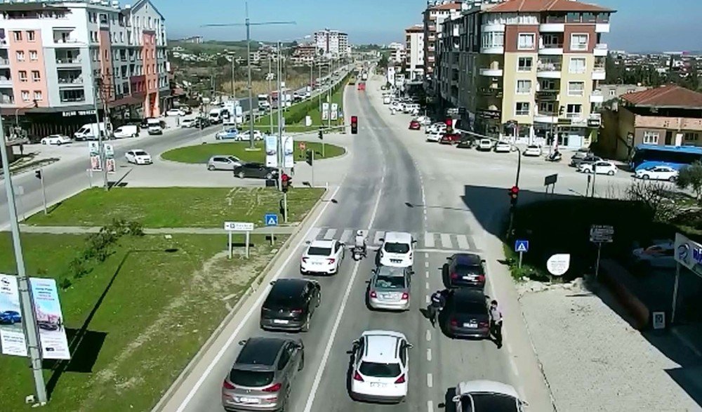 Hatay’da Şoför Değişimi Yapan Araçtakiler Drone Tarafından Tespit Edildi