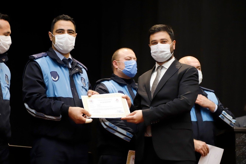 Pandeminin Kahramanları Başarı Belgelerini Aldı