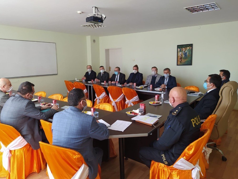 Alaçam’da Korona Virüsle Mücadele Toplantısı
