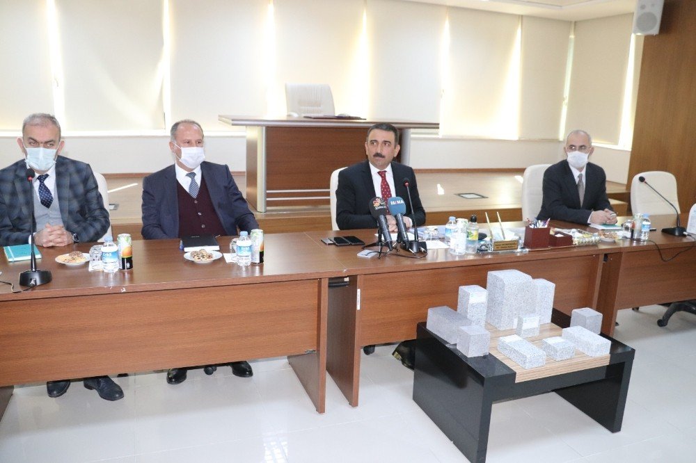 Siirt’te Güres Caddesi Yenileniyor