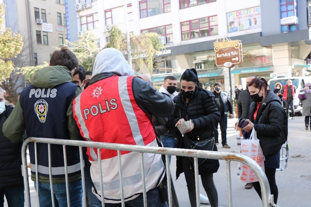 Kovid-19’un Pik Yaptığı Samsun’da Denetimler Artırıldı