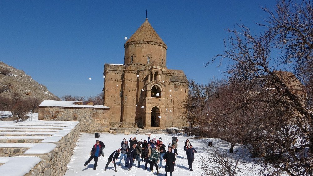 Turizmcilerden Van’a Davet Çağrısı