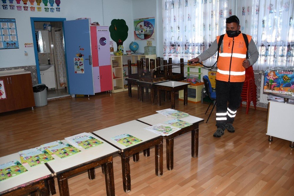 Kuşadası’nda Okullar Yüz Yüze Eğitime Hazır