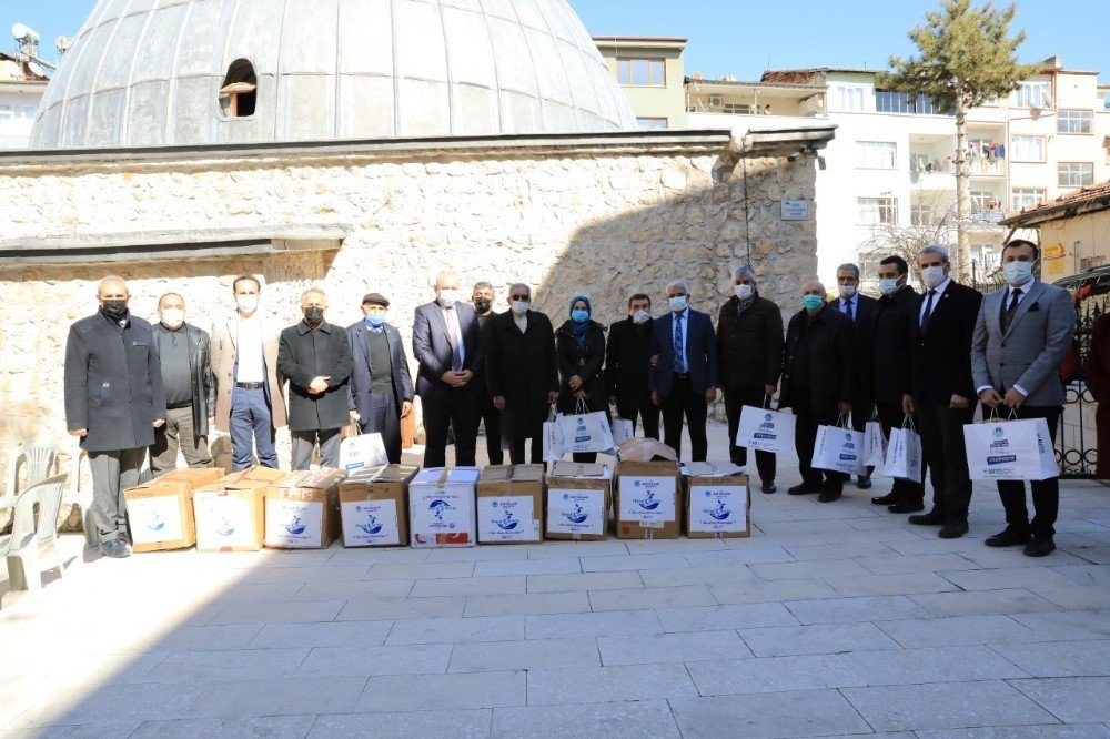 Başkan Güder, 10 Bin Çocuğun Yüzünü Güldürdü