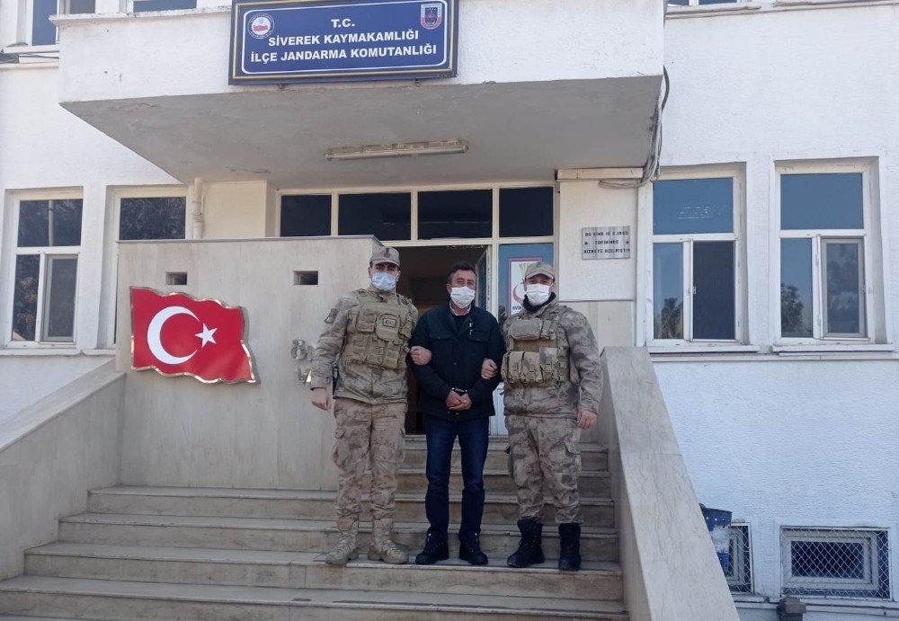 Cinayetten Hükümlü Şahıs Nişan Töreninde Yakalandı