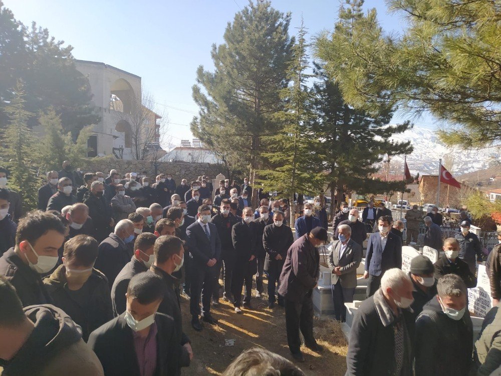 İ̇l Genel Meclis Üyesi Açıkgöz Hayatını Kaybetti