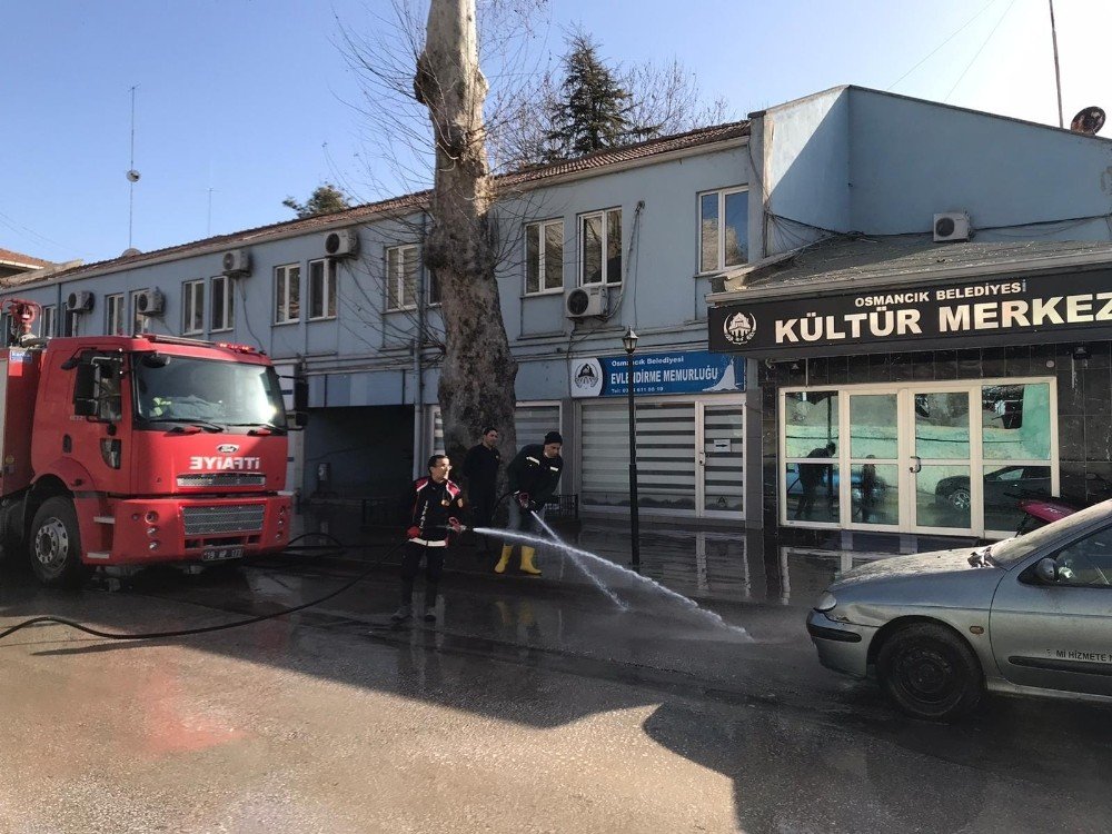 Osmanıck Belediyesi Kısıtlamada Sokakları Yıkadı