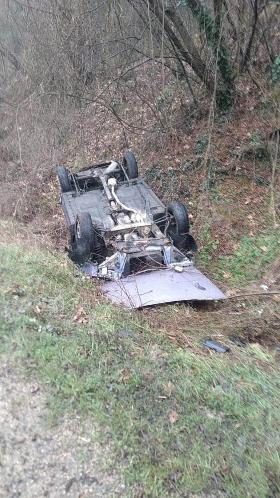 Takla Atan Otomobilin Sürücüsü Ölümden Döndü