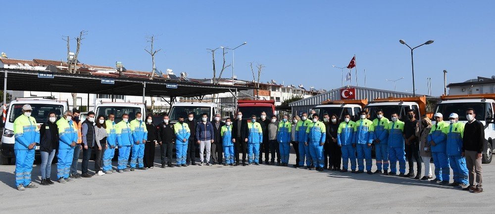 Kuşadası Belediyesi Acil Müdahale Timleri 24 Saat Görevde