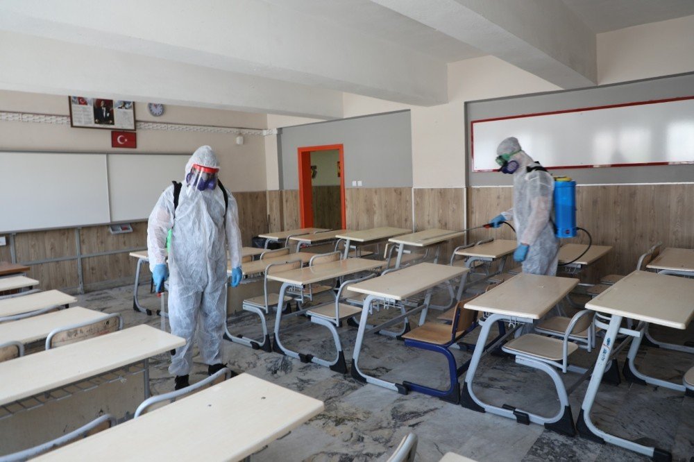 Melikgazi Belediyesi Eğitim Öncesi Okulları Dezenfekte Etti