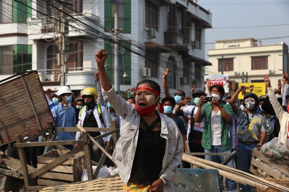 Myanmar’daki Protestolarda 6 Kişi Öldü