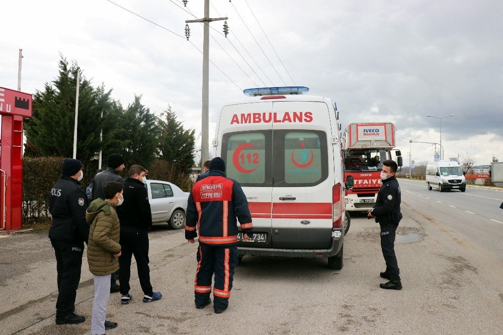 Düğün Salonunda Çıkan Yangını Söndürmek İsterken Dumandan Zehirlendi