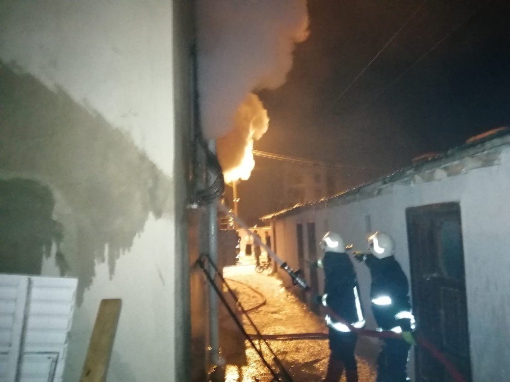 Van’da Korkutan Yangın