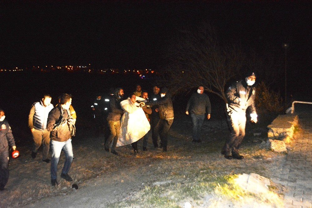 Denize Atlayan Alkollü Kadın Ekiplere Zor Anlar Yaşattı