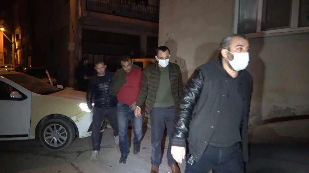 Kısıtlamada Kovalamaca Sonucu Yakalanan Zanlıdan İlginç Cevap: ’ehliyetim Yoktu’