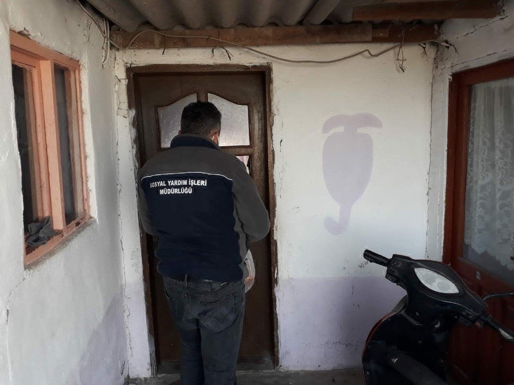 Karacabey Belediyesinden İhtiyaç Sahiplerine Sıcak Aş