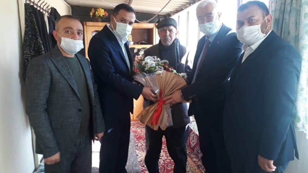 Karaman’da Ak Parti Ve Mhp İ̇l Başkanından Şehit Ailesine Ziyaret