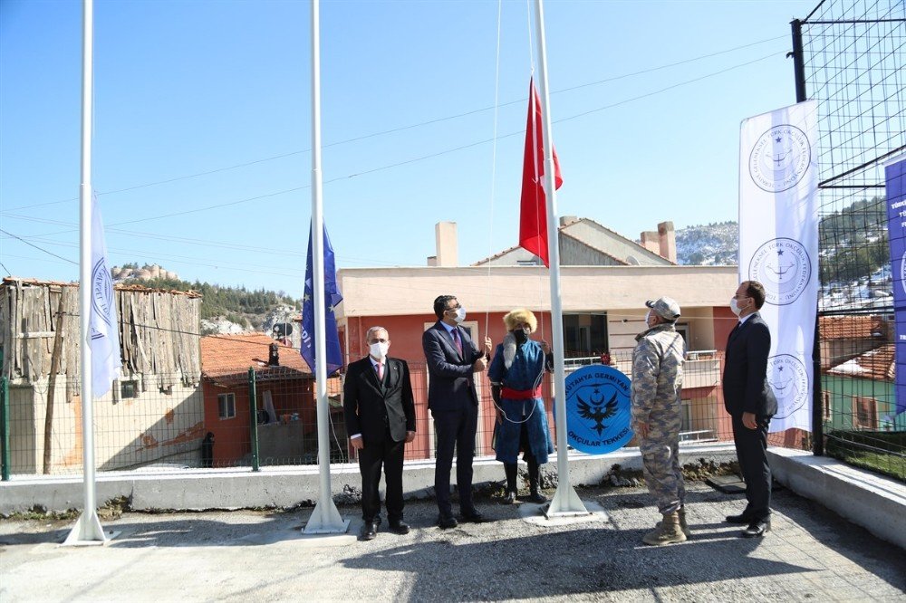 Kütahya Germiyan Ata Sporları Merkezi’nde ’bayrak Göndere Çekme’ Töreni