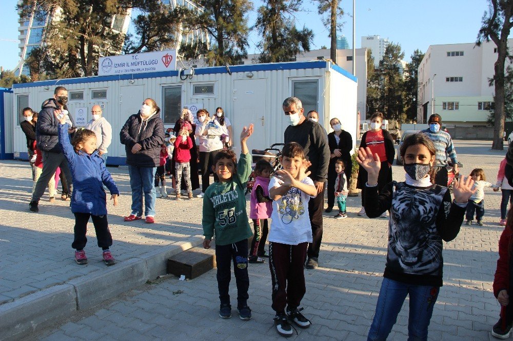 Afad Spor Gönüllülerinden Depremzedelere Ziyaret