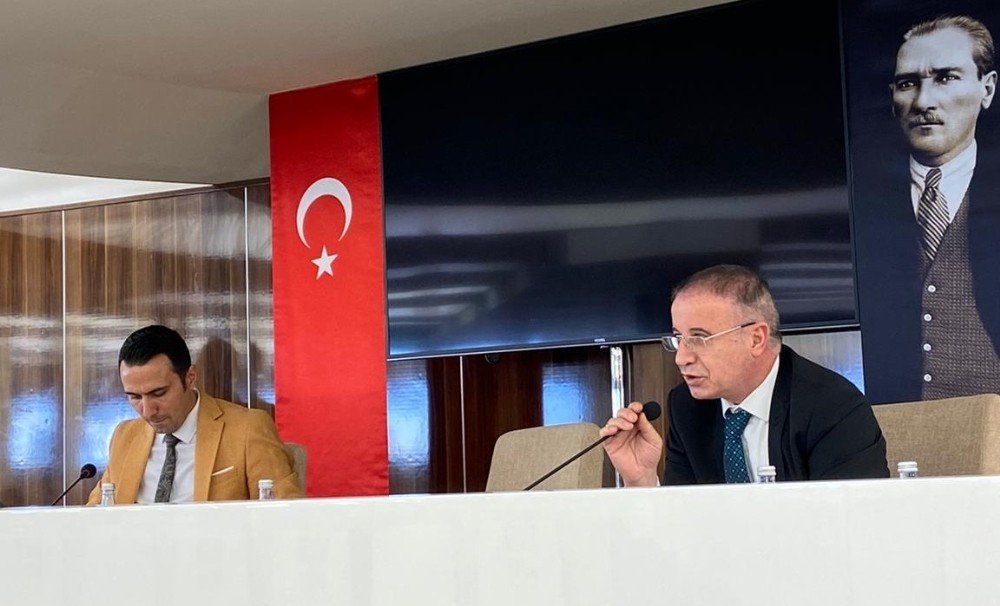 Tekcan, Gazi Kentin Sosyal Medya Ağını Anlattı