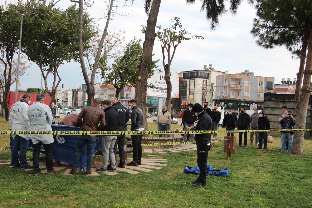 Bir Yakınını Arayıp ’kötüyüm, Gelin Beni Alın’ Dedi, Beklerken Hayatını Kaybetti