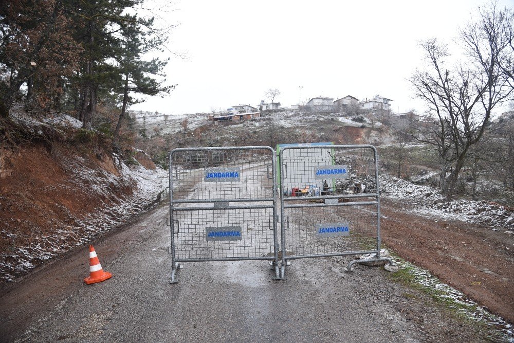 Dursunbey’in Durabeyler Mahallesi Karantinaya Alındı