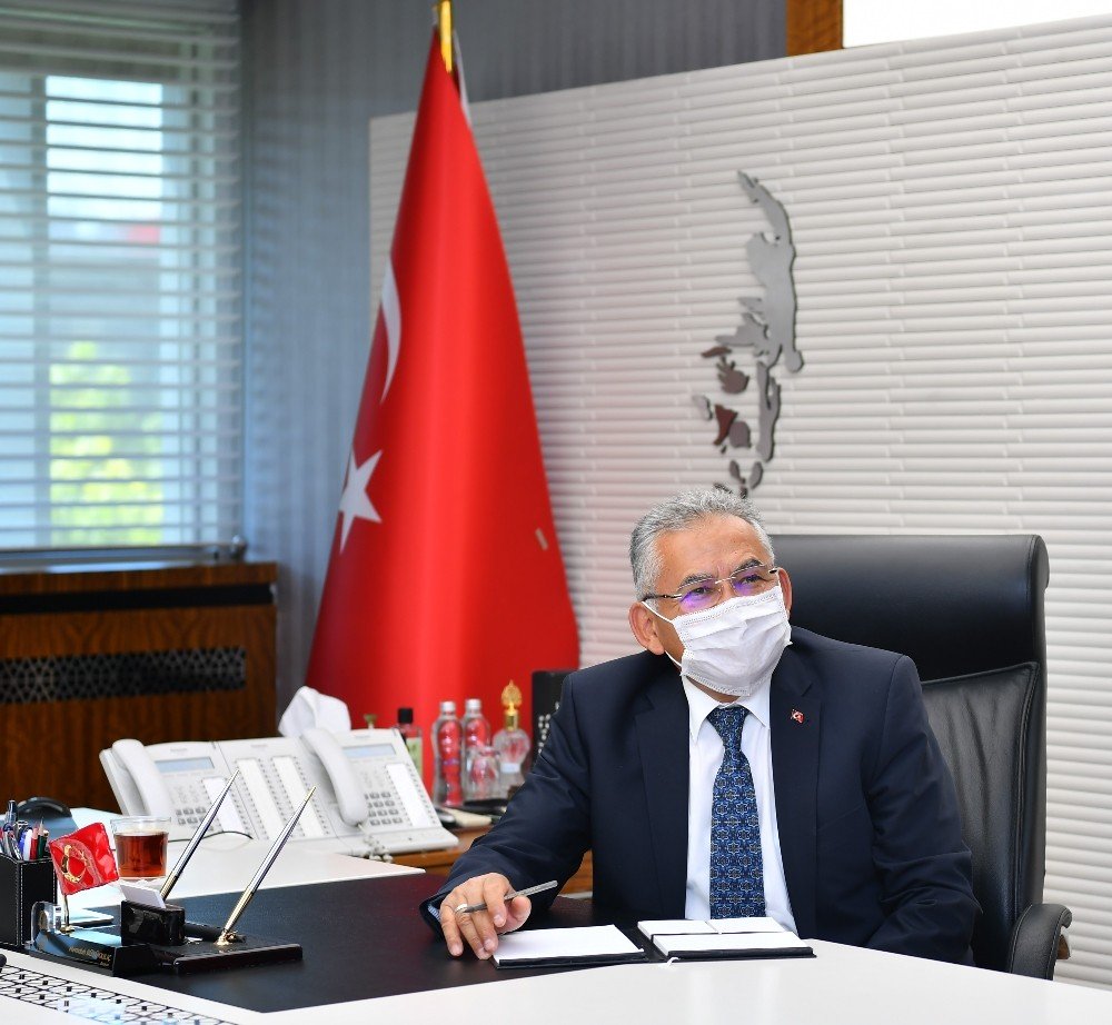 Büyükşehir Kontrollü Normalleşmede Her Alanda Çalışmalarını Yoğunlaştırdı