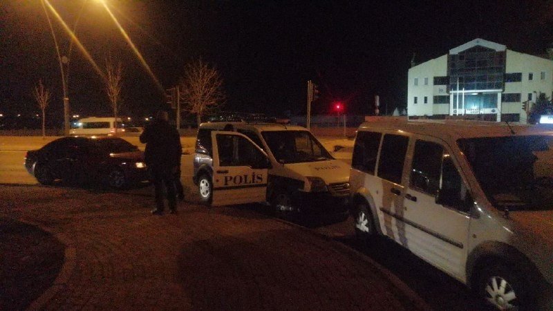 Polisten Kaçan Otomobilden Uyuşturucu Çıktı