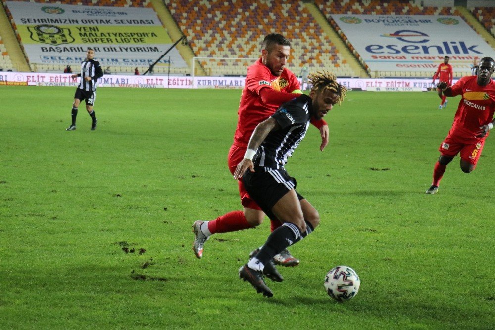 Süper Lig: Yeni Malatyaspor: 0 - Beşiktaş: 0 (i̇lk Yarı)