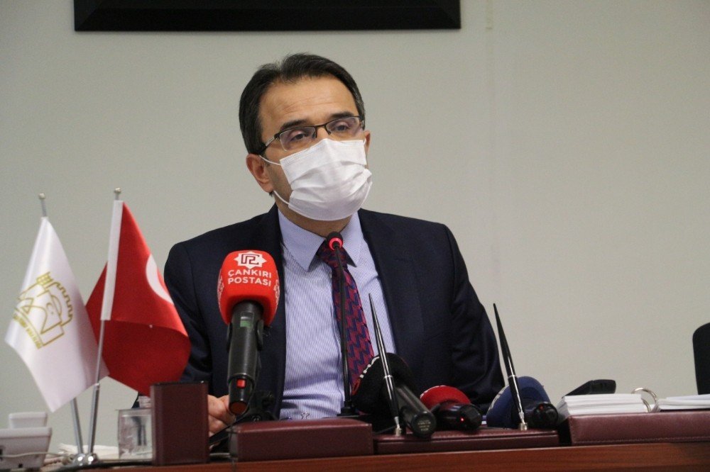 Vali Ayaz: "aşı Olsak Da Tedbirleri Bırakmayalım"