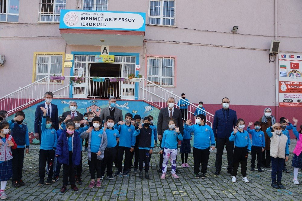 Aydın’da Öğrencilerin Yüz Yüze Eğitim Sevinci