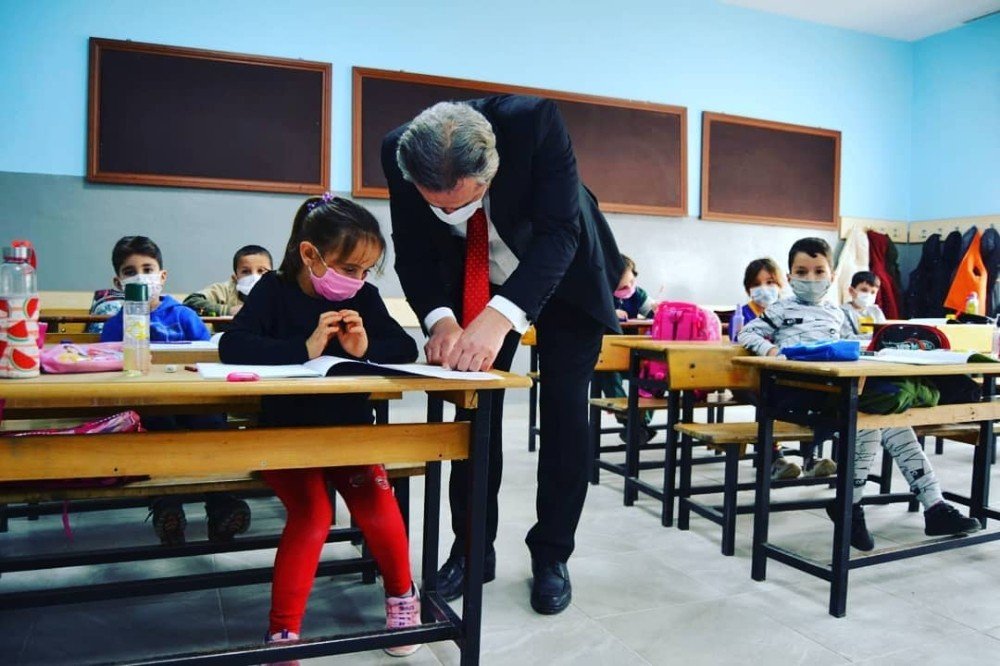 Yiğit: Okullar Öğrenciler İle Daha Güzel