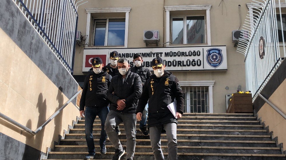 İ̇stanbul’da 2 Günde 7 Otomobil Çalan Hırsızlar Kamerada