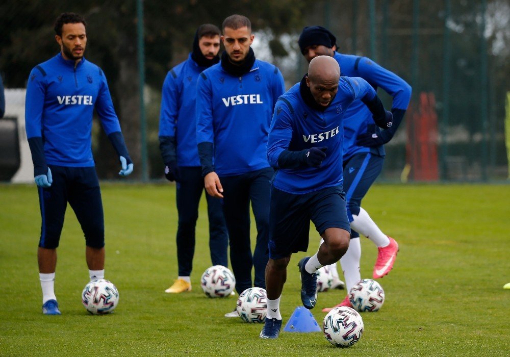 Trabzonspor İ̇stanbul’a Gitti