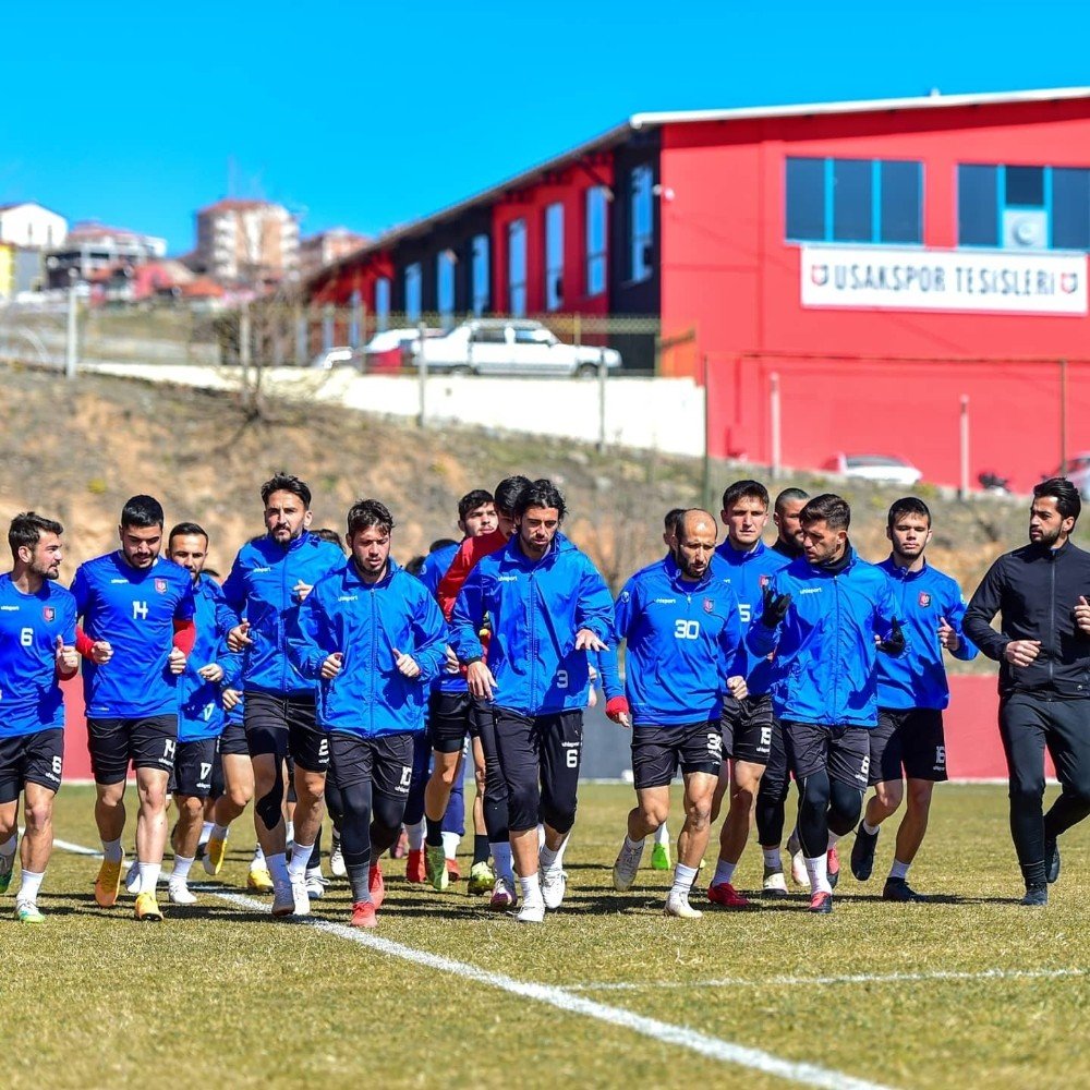 Uşakspor, Hekimoğlu Maçı Hazırlıklarını Tamamladı