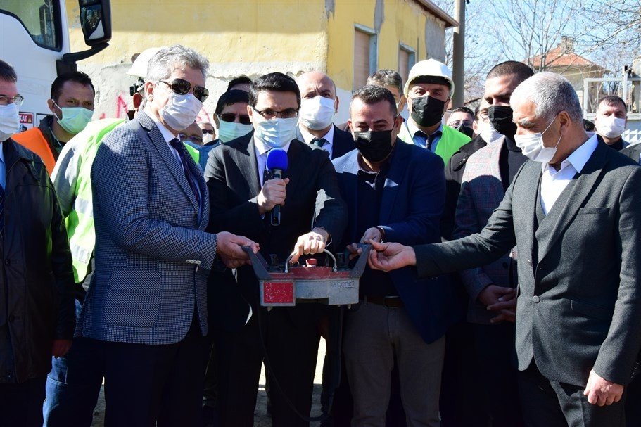 Yeni Okul Binasının Temelleri Atıldı