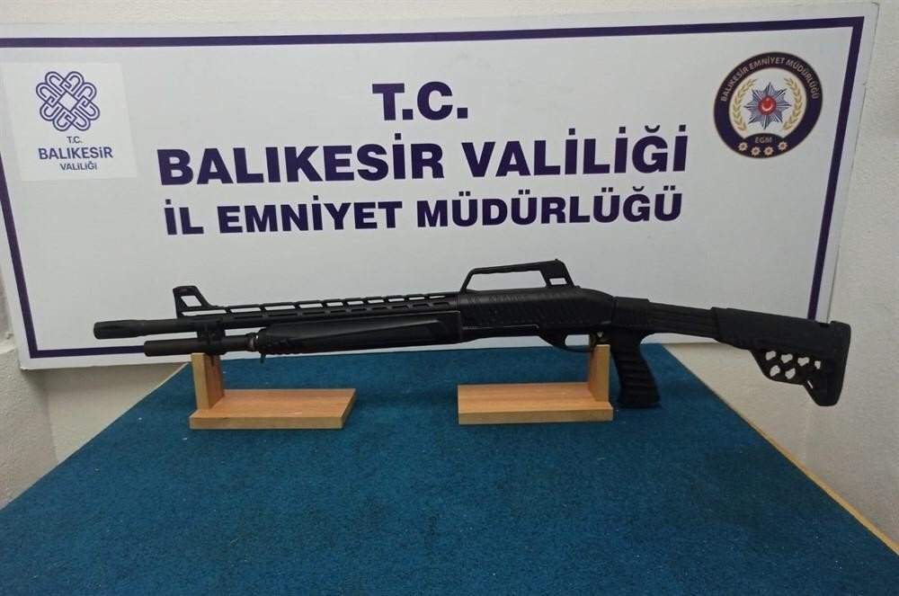 Balıkesir’de 25 Aranan Şahıs Yakalandı