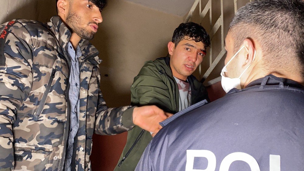 Komşular Arası Gürültü Kavgası: 2 Yaralı
