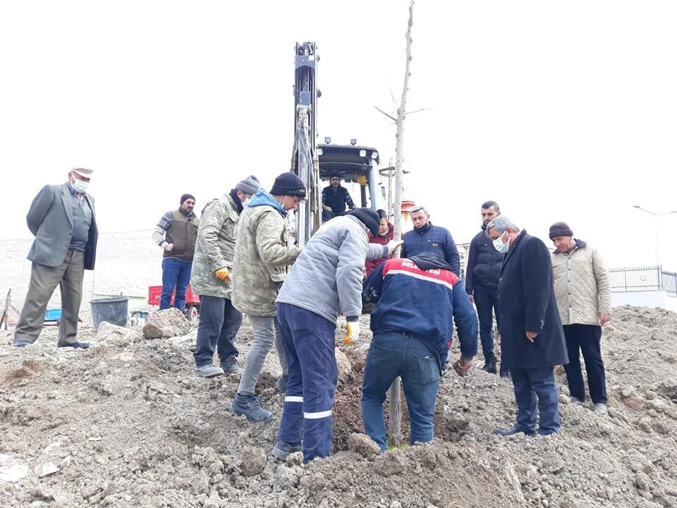 Emniyet Binası Etrafında Ağaçlandırma Çalışmaları