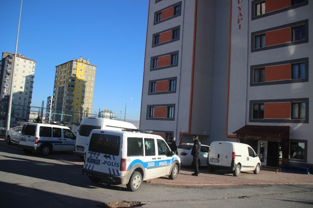 Boşandığı Eşi Tarafından Silahla Vurulan 3 Çocuk Annesi Kadın Ağır Yaralandı