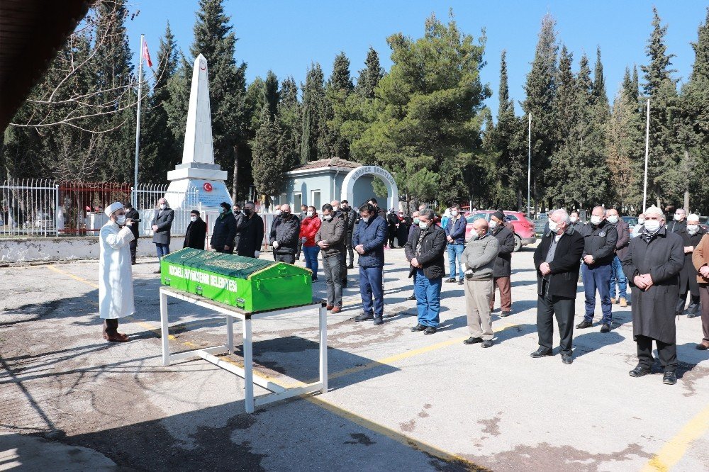 Baba Oğul 1 Gün Arayla Korona Virüse Yenildi