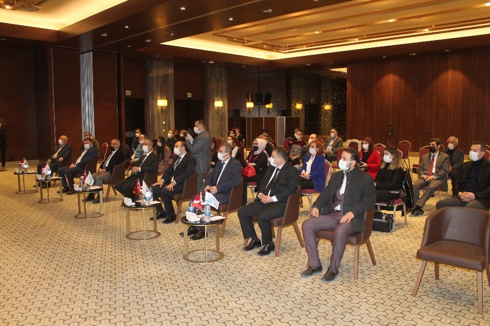 Konya’da “yerel Basında İ̇nternet Haberciliğinin Geliştirilmesi Eğitimi” Sertifika Töreni Gerçekleştirildi