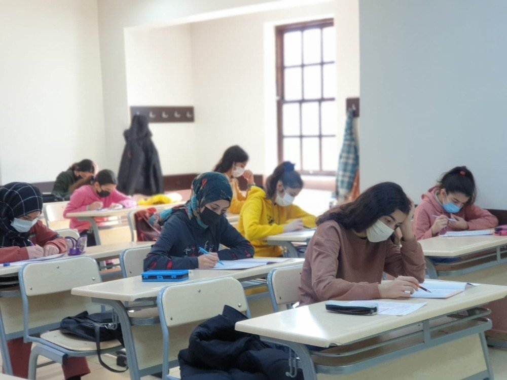 Mabem’de Lgs Ve Yks Hazırlık Kursları Devam Ediyor