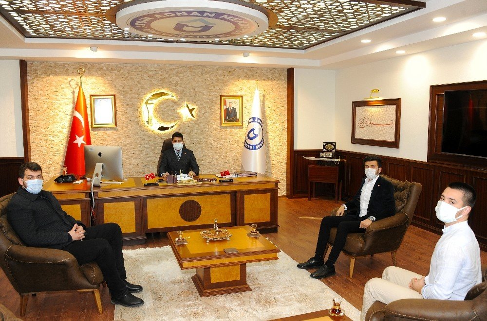 Üni̇ak İ̇l Temsilcisi Rektör Aldemir İle Görüştü