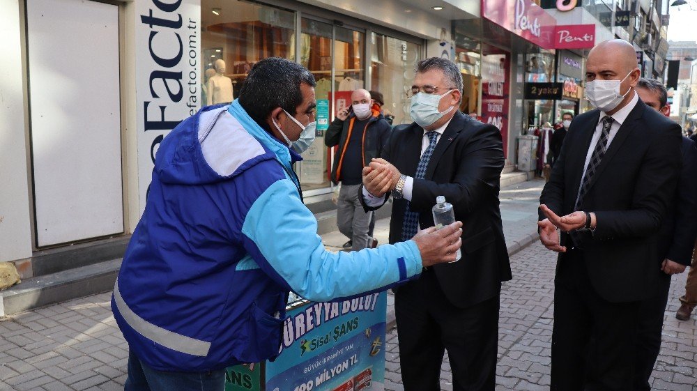 Yüksek Riskli İller Arasındaki Kocaeli’de Korona Virüs Denetimleri Sürüyor