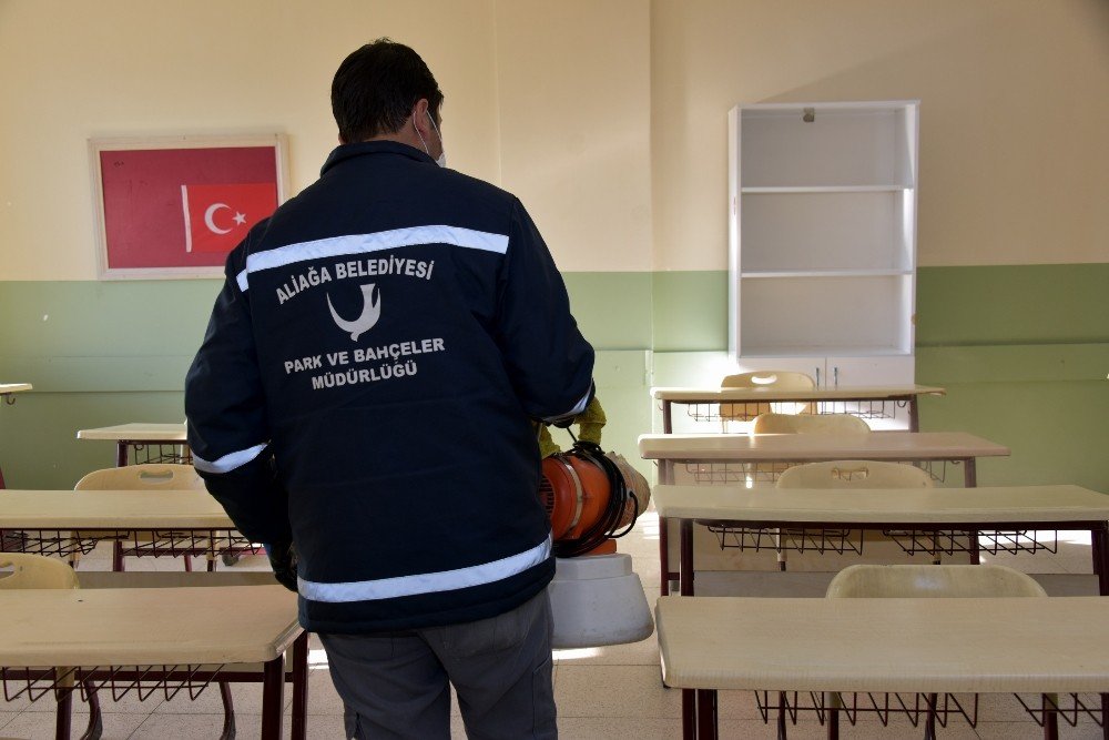 Aliağa’daki Okullar Dezenfekte Ediliyor