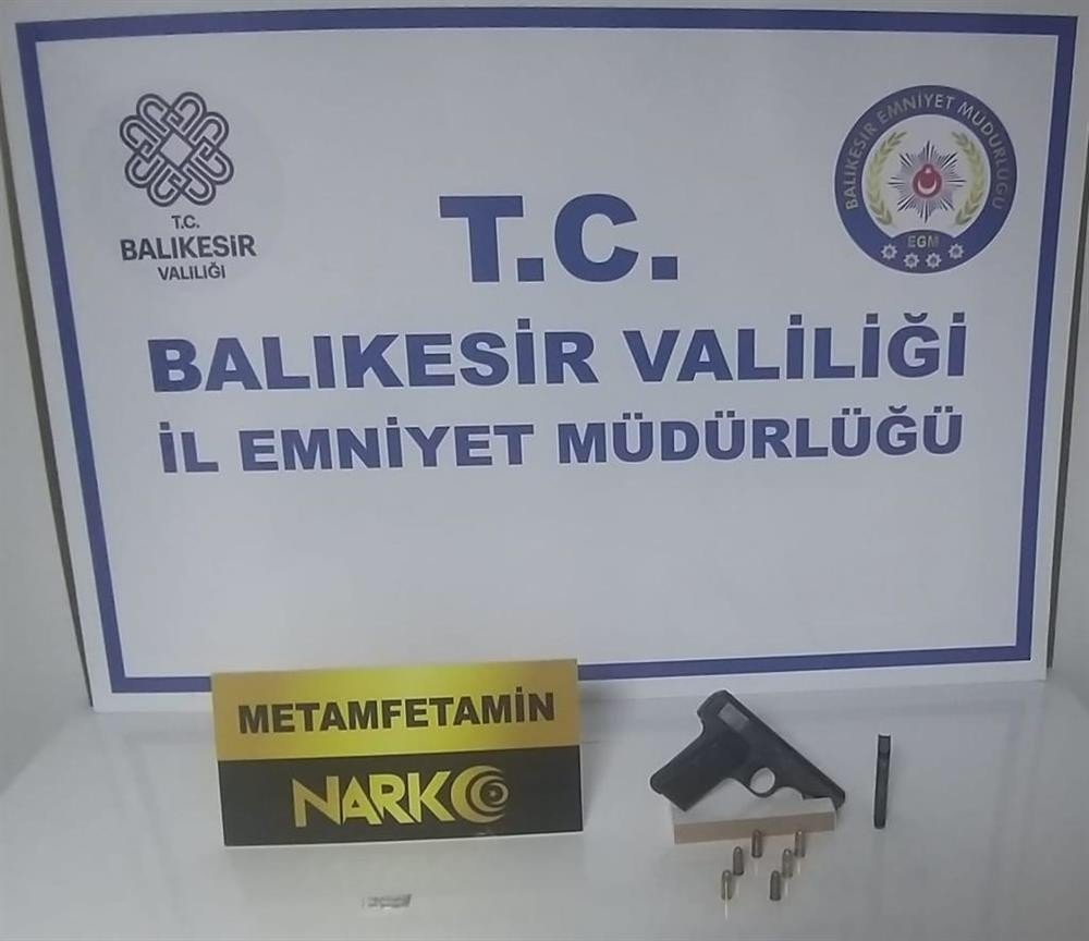 Balıkesir’de 11 Şahsa Uyuşturucu Operasyonu