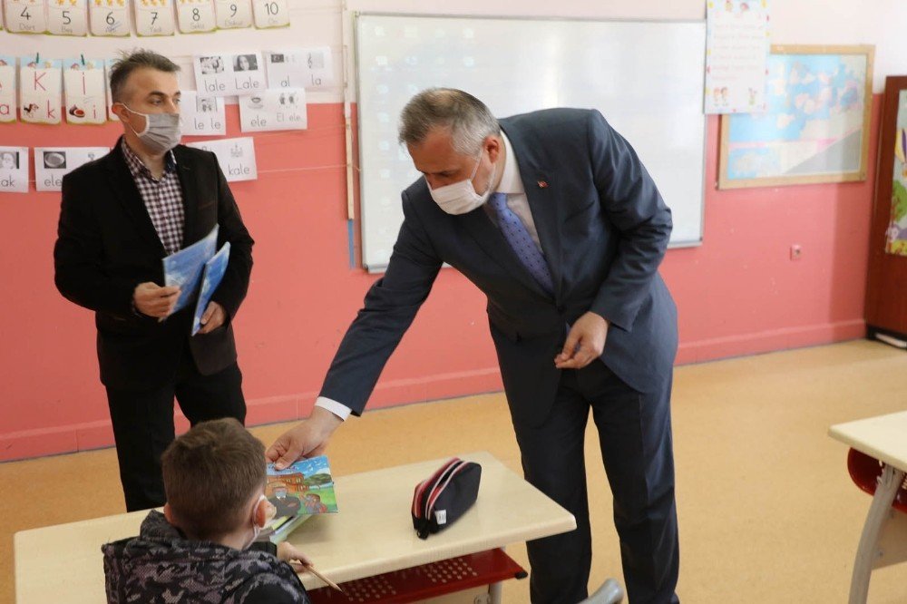 “başkan Amca İle Küçük Kahramanlar İş Başında”